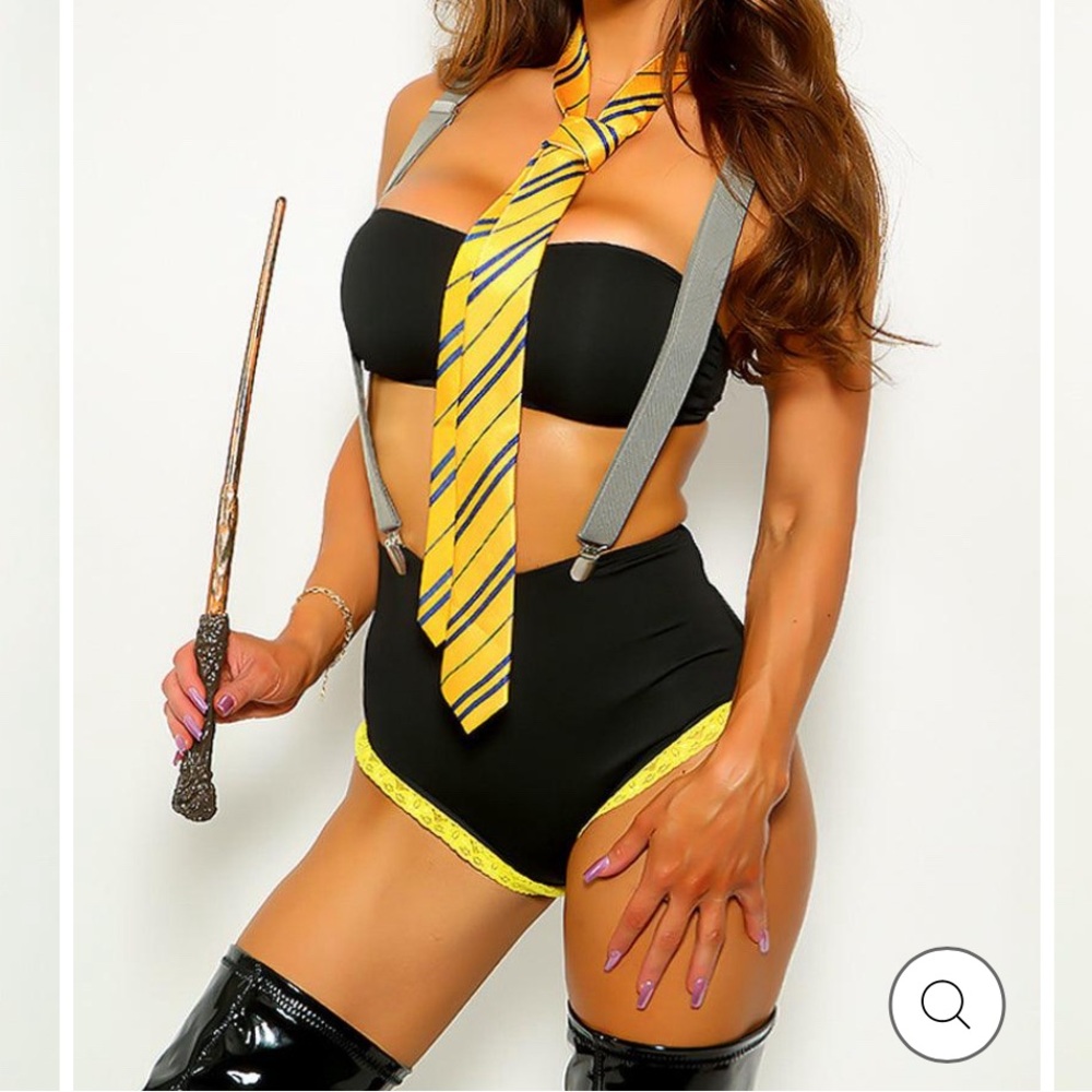 Harry Potter Hufflepuff YELLOW WIZARD COSTUME 5 PC COSTUME Brand New